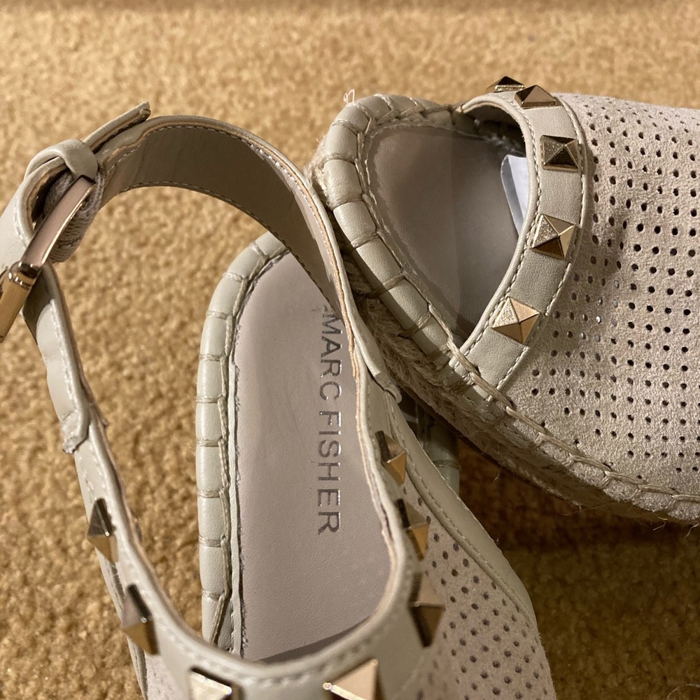 Marc Fisher tan suede espadrille spiked wedge sandals - Picture 4 of 11